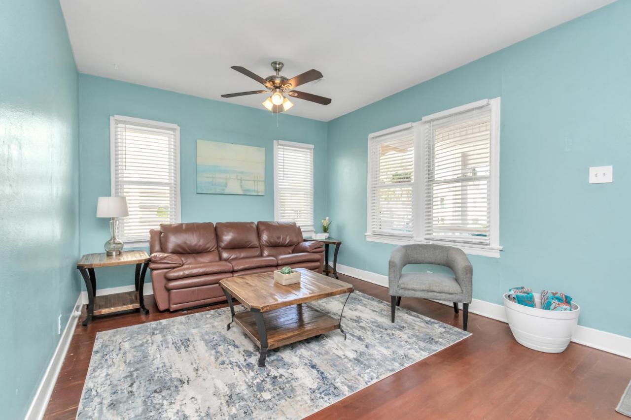 2 Kitchens,2 Living Rooms,4 Bedrooms-Close To All! Galveston Buitenkant foto
