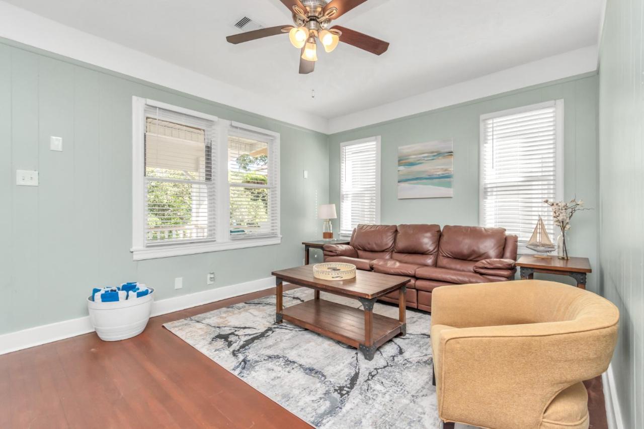 2 Kitchens,2 Living Rooms,4 Bedrooms-Close To All! Galveston Buitenkant foto