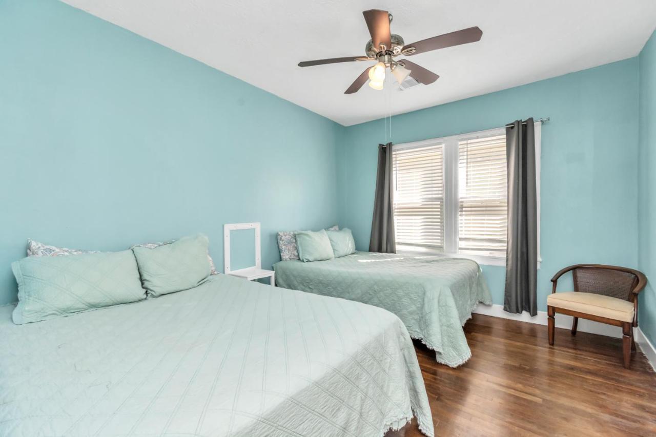 2 Kitchens,2 Living Rooms,4 Bedrooms-Close To All! Galveston Buitenkant foto