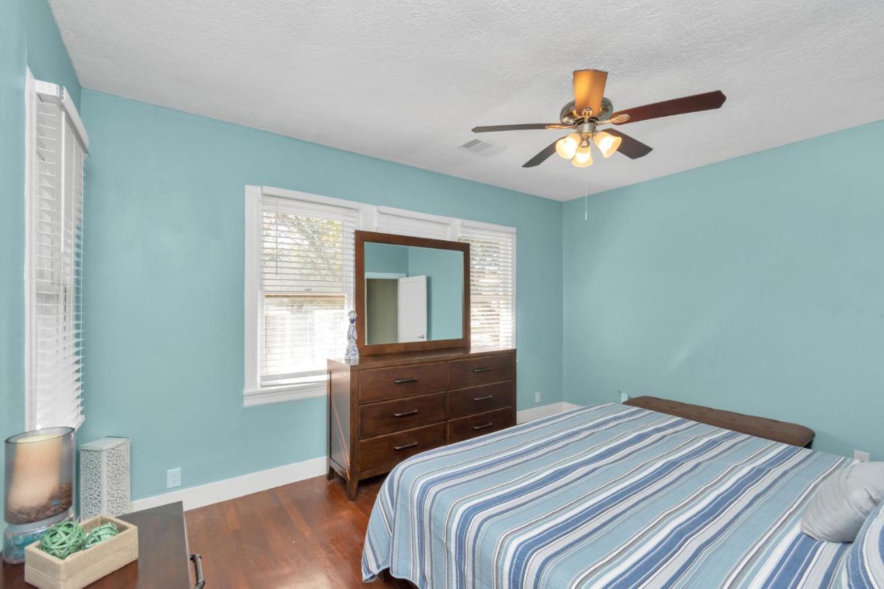 2 Kitchens,2 Living Rooms,4 Bedrooms-Close To All! Galveston Buitenkant foto